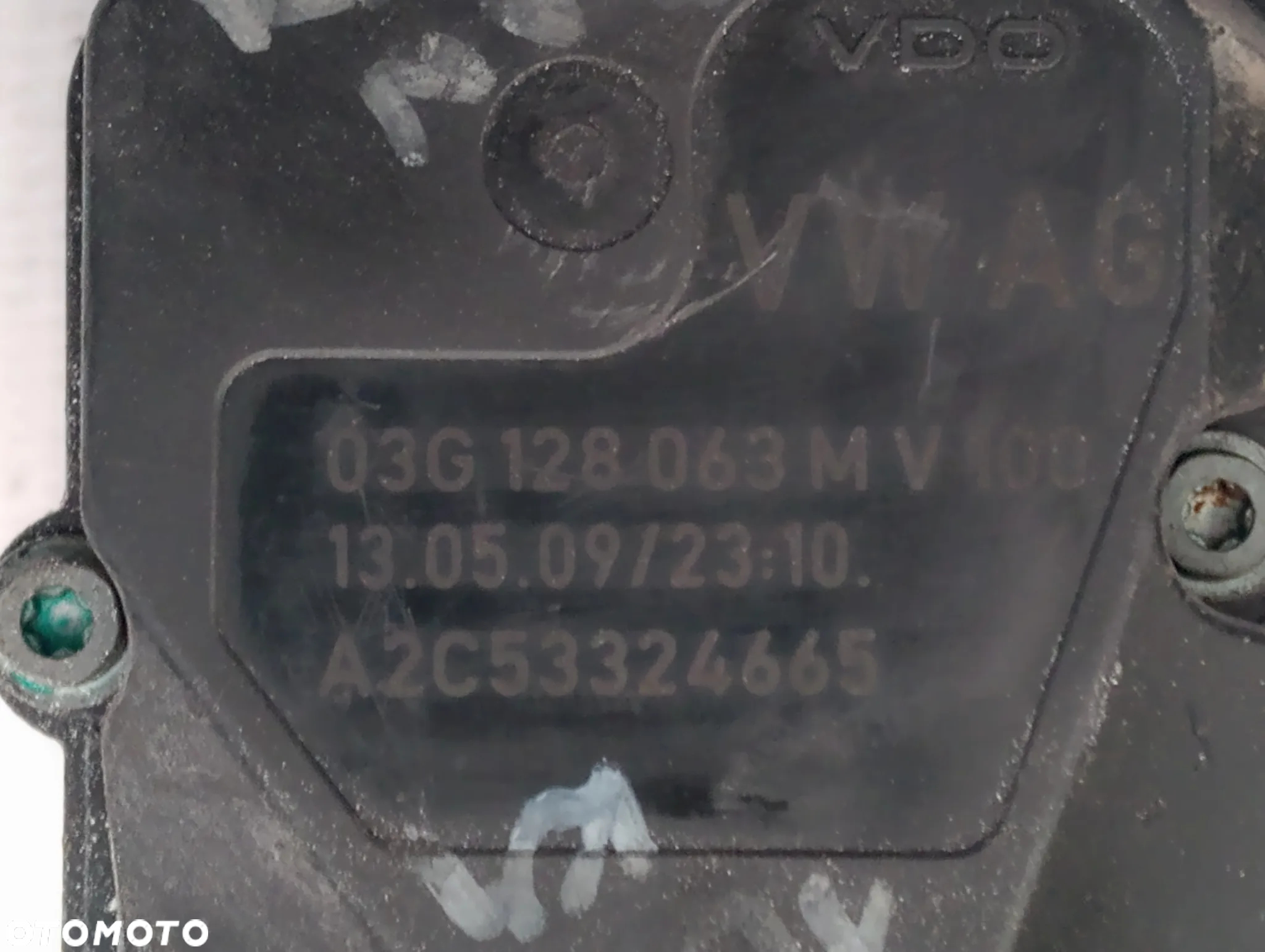 Volkswagen Audi Skoda Przepustnica A2C53324665 03G128063M - 5
