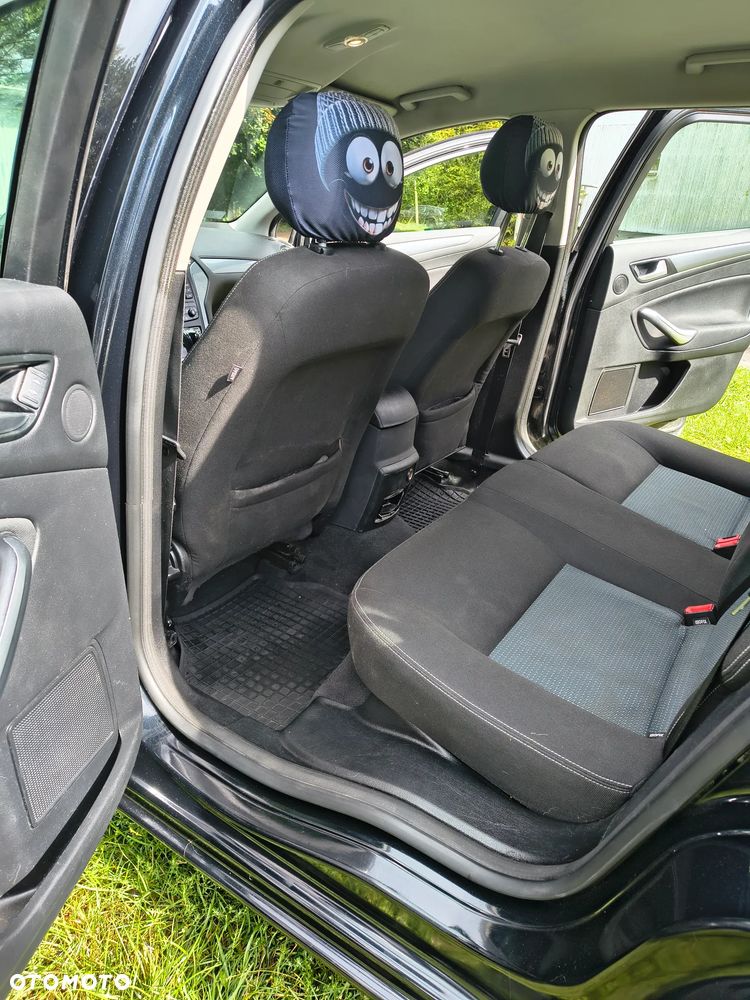 Ford Mondeo 2.0 TDCi Ambiente - 11
