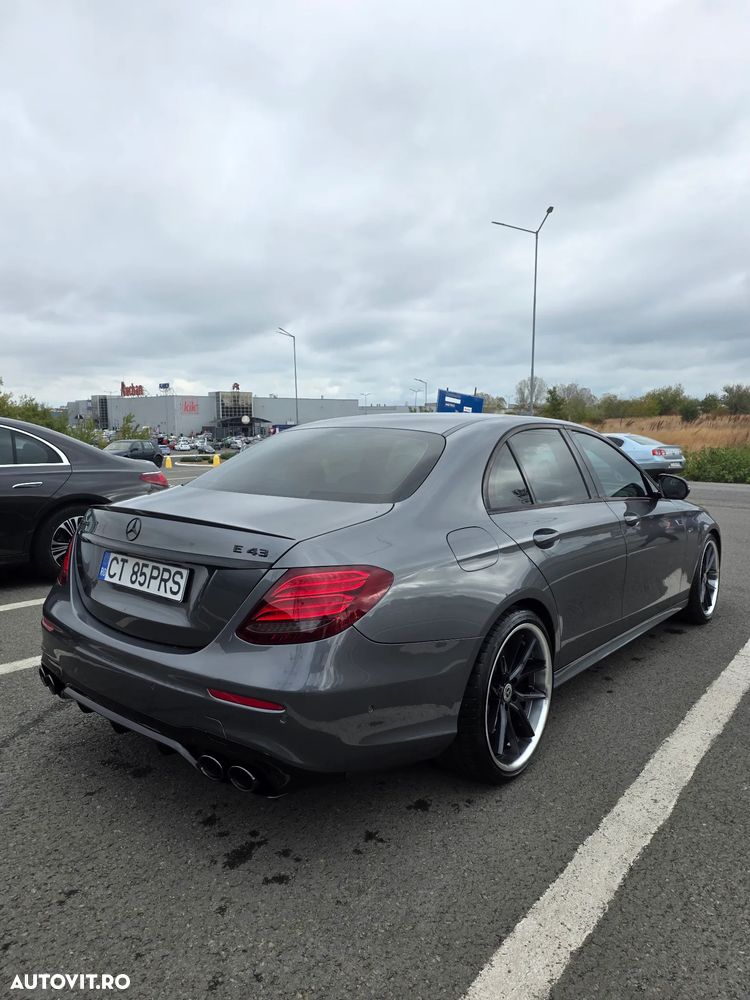 Mercedes-Benz E 43 AMG 4MATIC Aut. - 6
