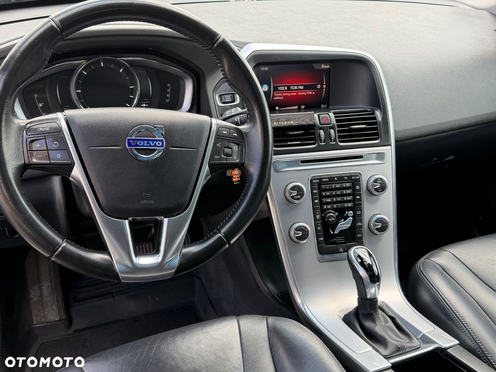 Volvo XC 60 D3 Drive-E Summum - 6