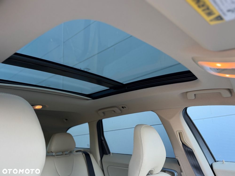 Volvo XC 60 T6 Drive-E Summum - 32