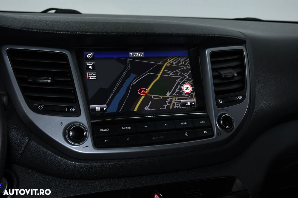 Hyundai Tucson 2.0 CRDI 2WD Style - 18