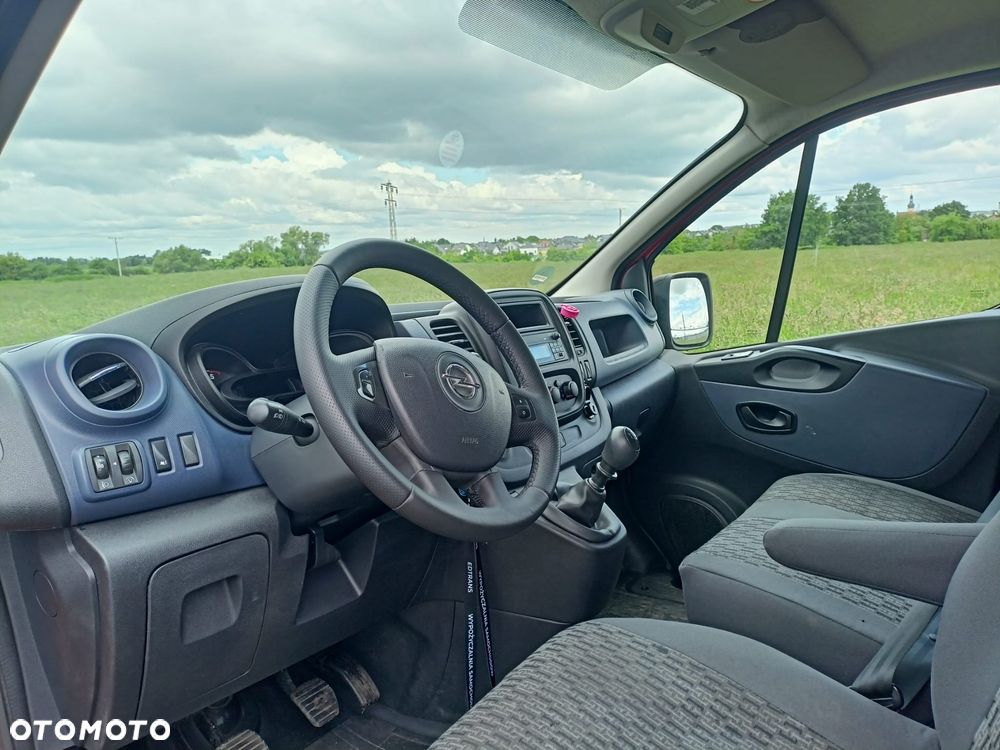 Opel VIVARO - 11