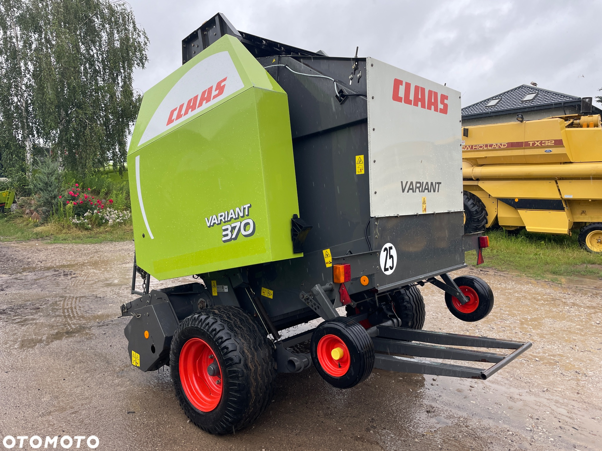 Claas Variant 370 - 5