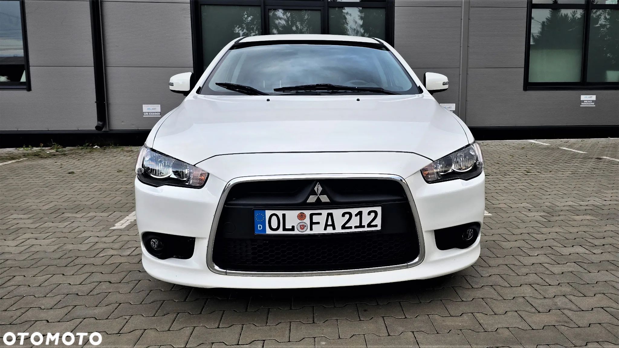 Mitsubishi Lancer Sportback 1.6 ClearTec Plus - 1