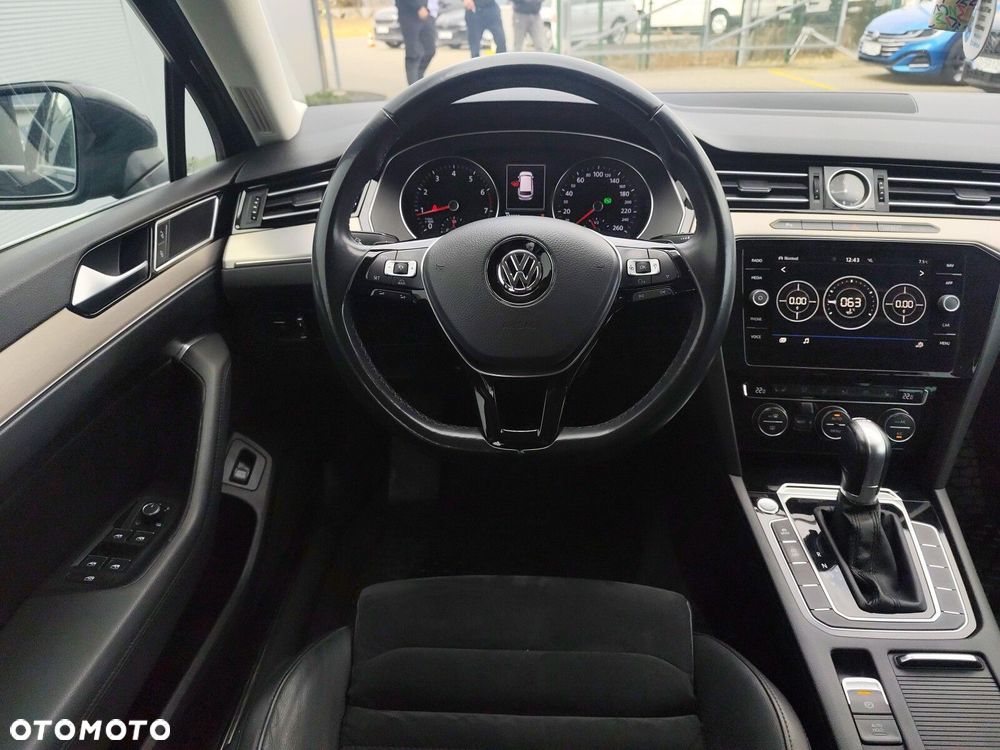 Volkswagen Passat 1.8 TSI BMT Highline DSG - 17
