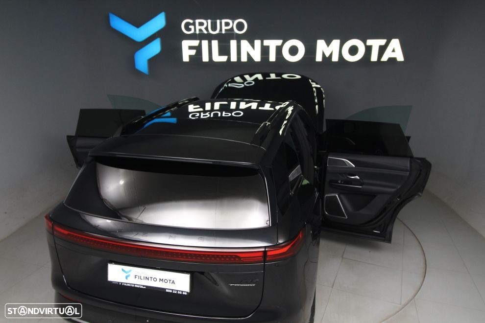 Xpeng G9 93.1 kWh AWD Performance - 10