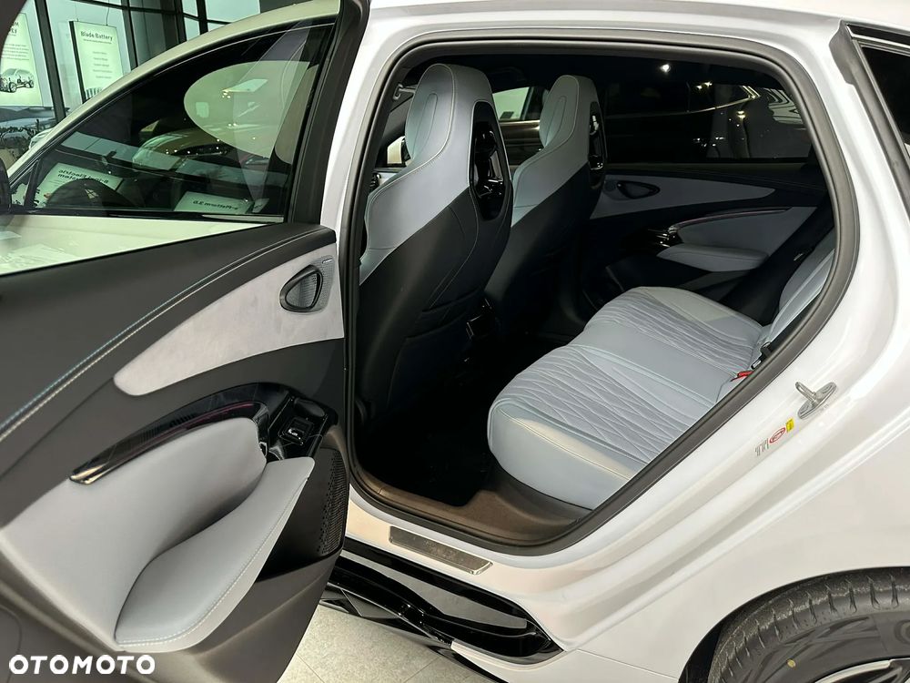 BYD Seal 82.5kWh Excellence AWD - 13