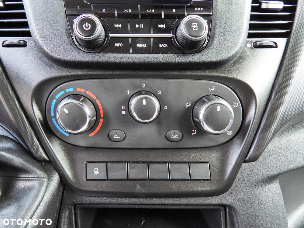 Iveco DAILY 35S18 PLANDEKA 10 PALET TEMPOMAT LEDY KLIMATYZACJA  180KM - 35