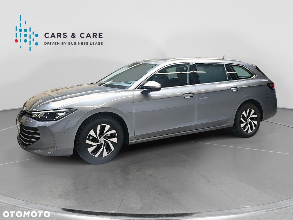 Volkswagen Passat - 4