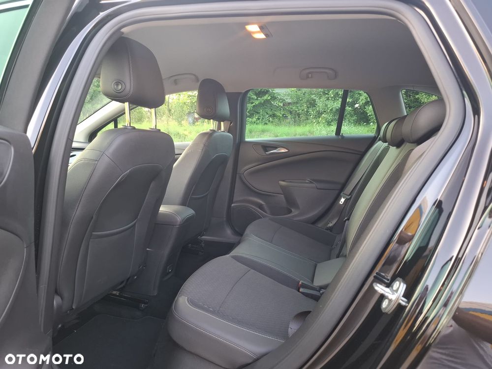 Opel Astra 1.4 T Elite S&S - 13