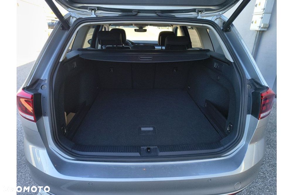 Volkswagen Passat Variant 2.0 TDI EVO Business - 11