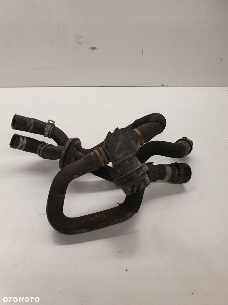 RURA PRZEWÓD WODY AUDI A4 B8A5 2,0 TFSI 8K1819376J - 1