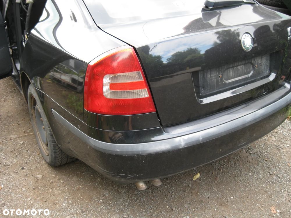 Skoda Octavia II 2 lampy tylne - 1