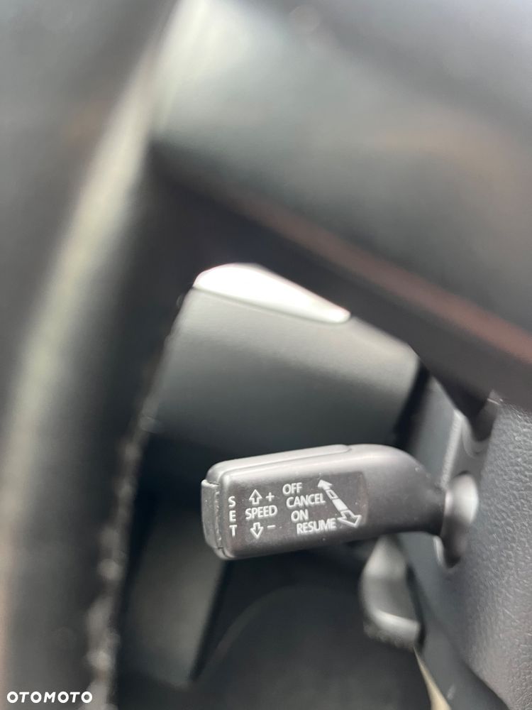 Volkswagen Sharan 2.0 TDI DSG BlueMotion Technology Comfortline - 32