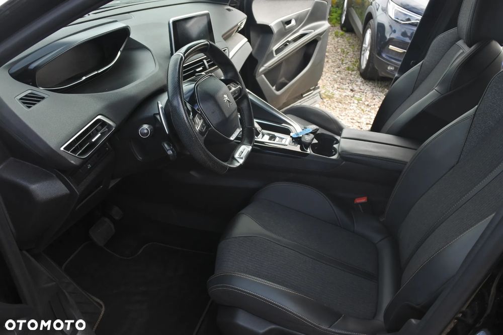 Peugeot 5008 BlueHDi 130 EAT8 GT - 10