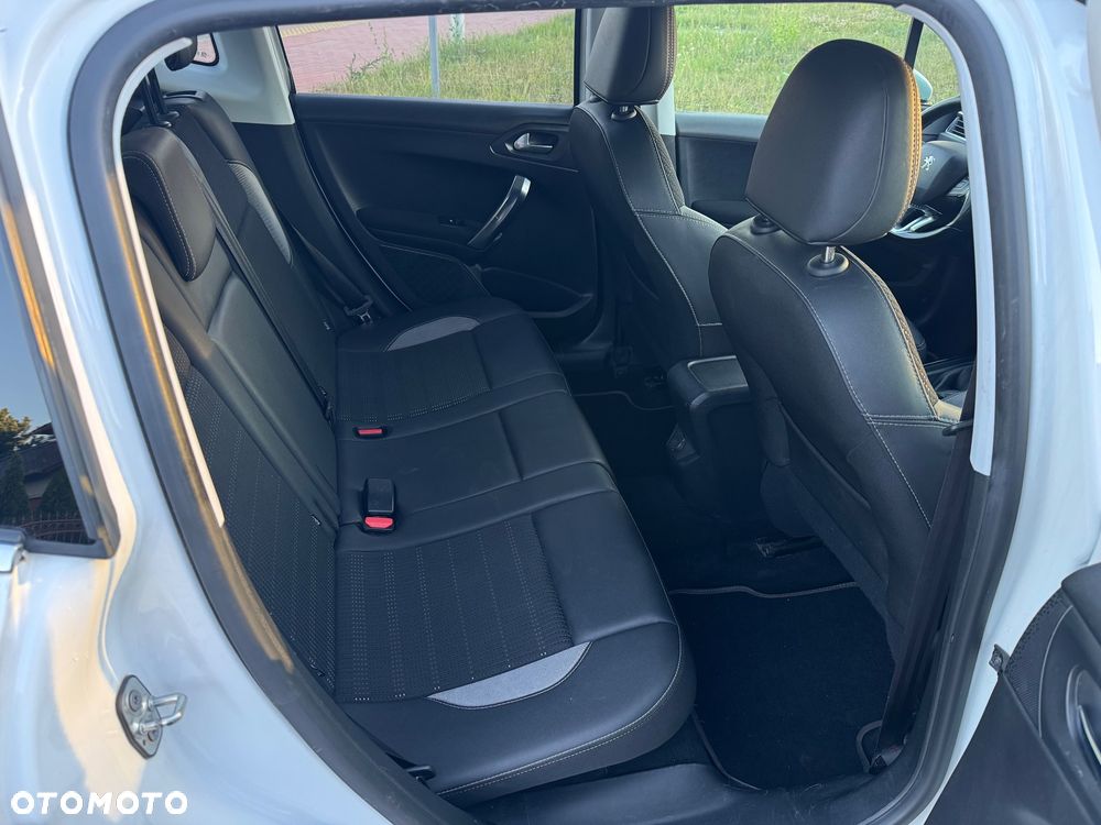 Peugeot 2008 - 17