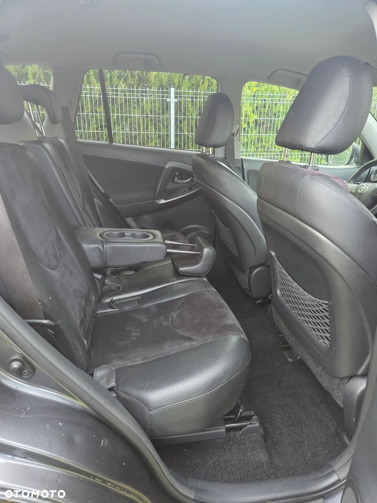 Toyota RAV4 2.2 D-4D 4x4 Life - 12