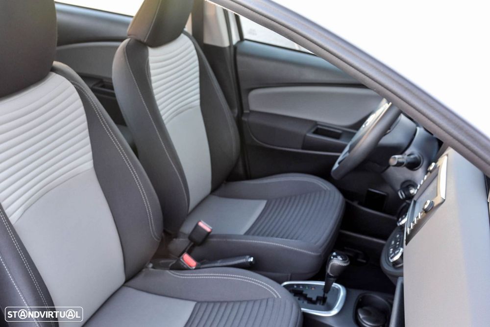 Toyota Yaris 1.5 HSD Square Collec.Bronze - 34
