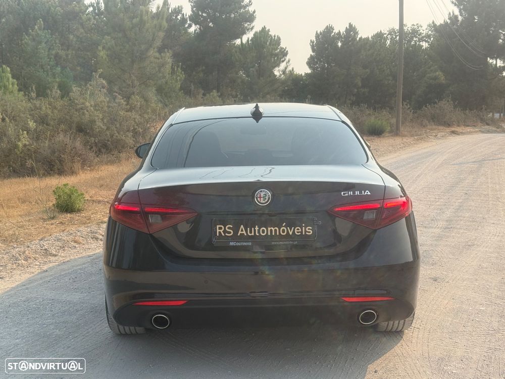 Alfa Romeo Giulia 2.2 D Super AT8 - 17