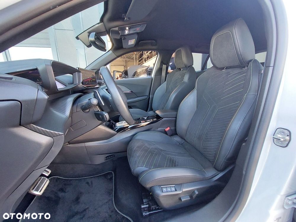 Peugeot 2008 - 12
