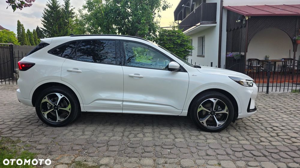 Ford Escape 2023 photo 3