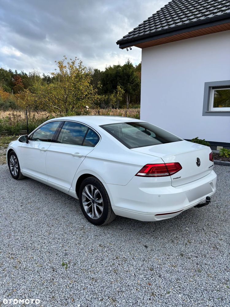 Volkswagen Passat - 3