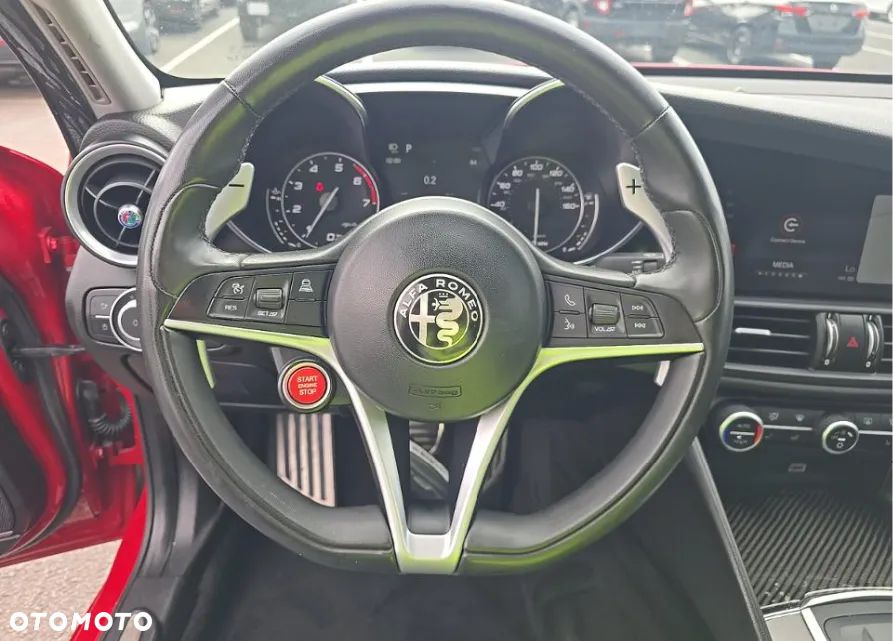 Alfa Romeo Giulia 2.0 Turbo TI Q4 - 8