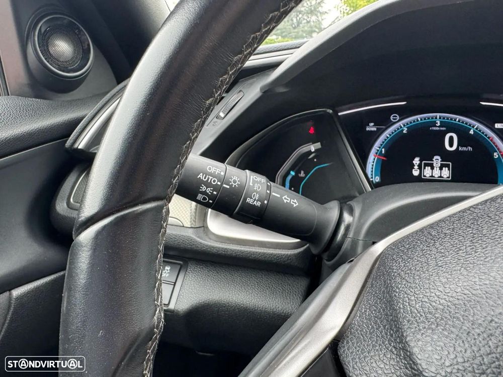 Honda Civic 1.6 i-DTEC Elegance Navi - 32