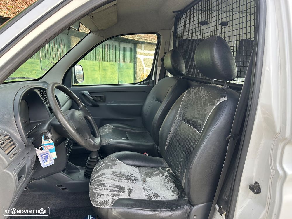 Peugeot Partner - 26