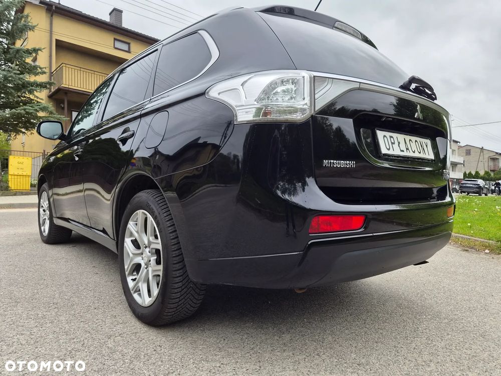 Mitsubishi Outlander 2.0 4WD Top - 20