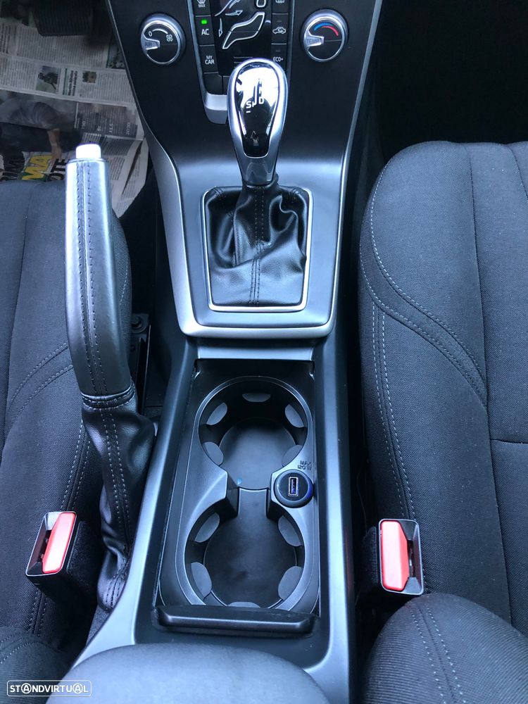 Volvo V40 1.5 T3 Sport Edition Geartronic - 22
