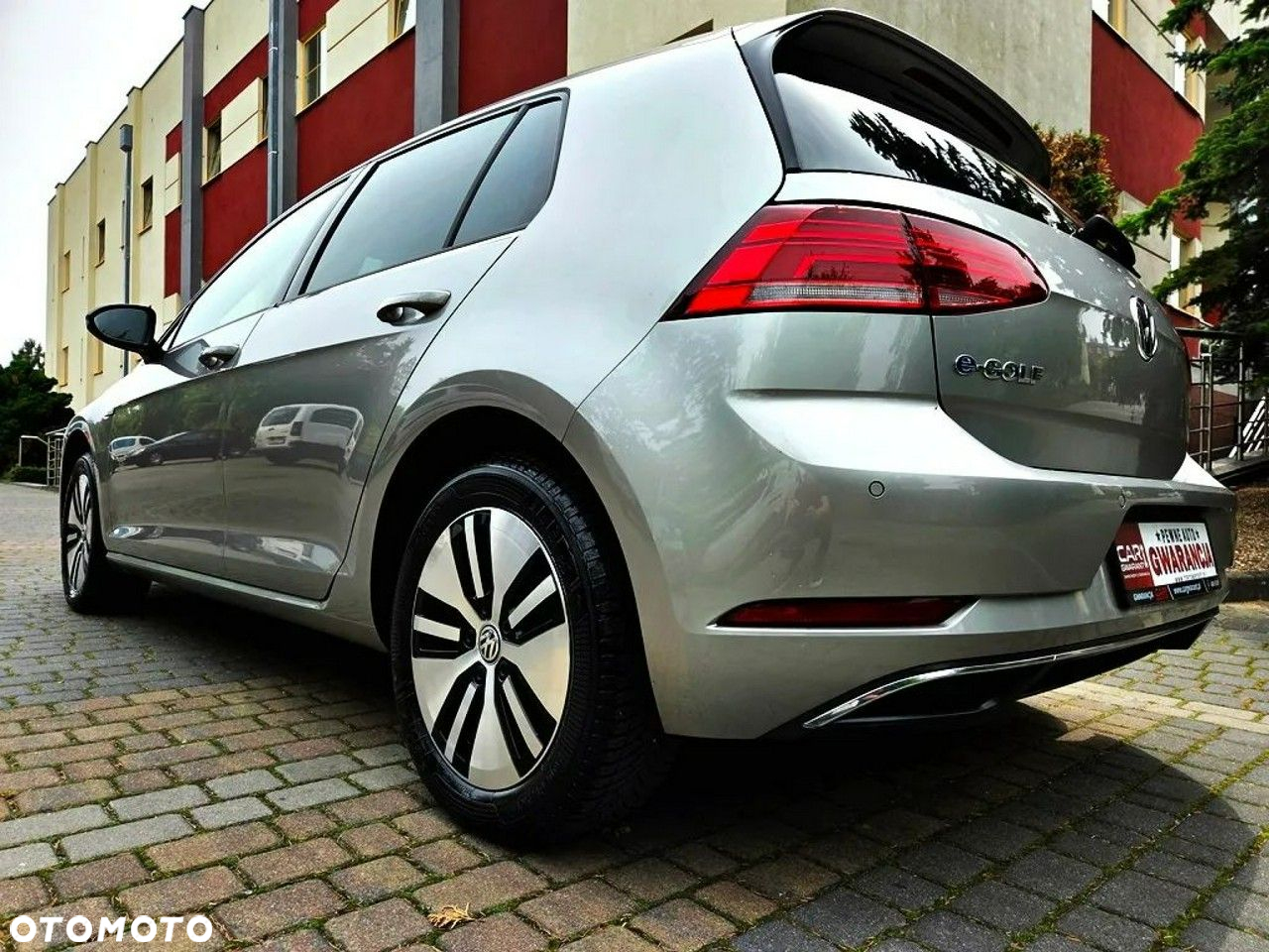 Volkswagen Golf e-Golf - 28