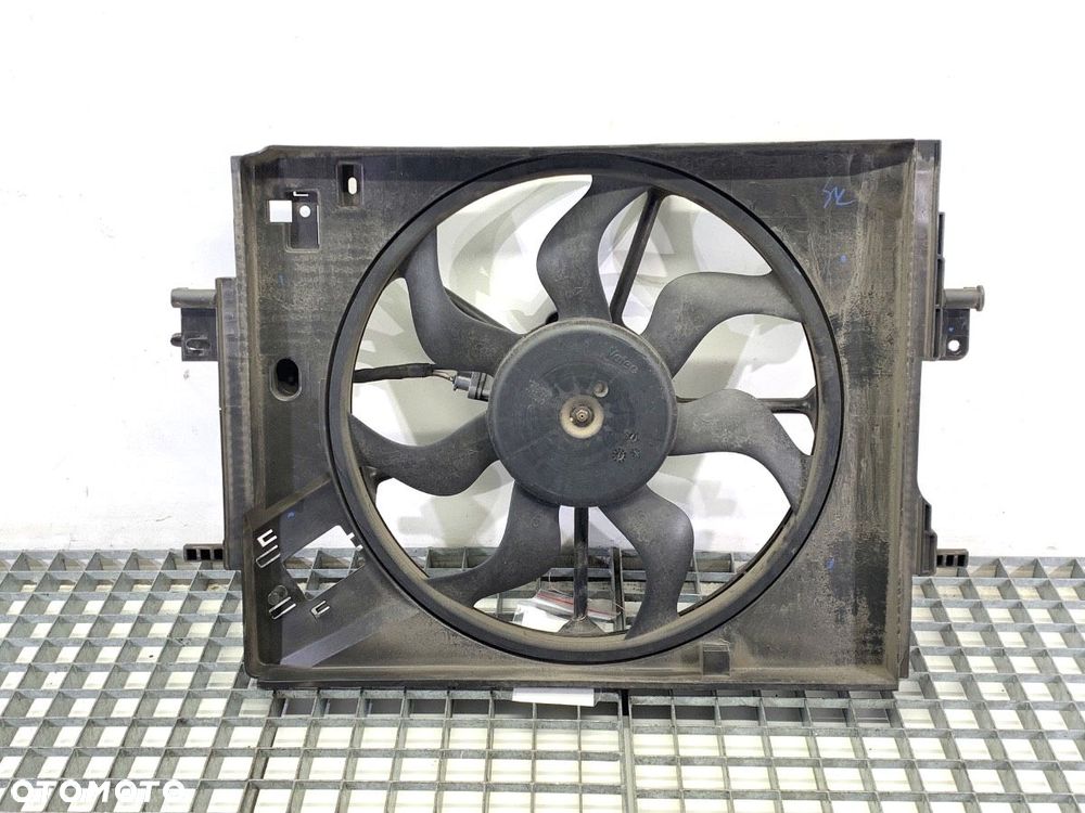 WENTYLATOR CHŁODNICY  RENAULT CLIO V (B7_) 2019 - 2022 1.0 TCe 100 (B7MT) 74 kW [101 KM] benzyna - 1