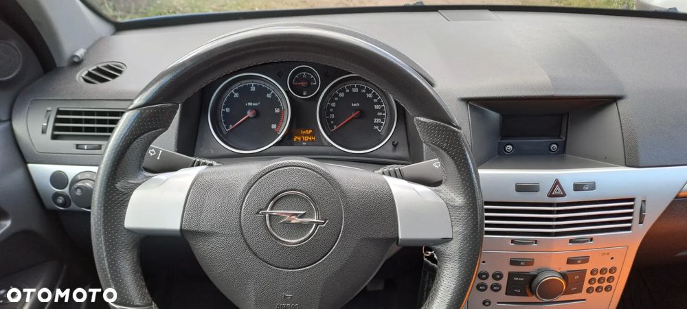 Opel Astra 1.3 CDTI - 5