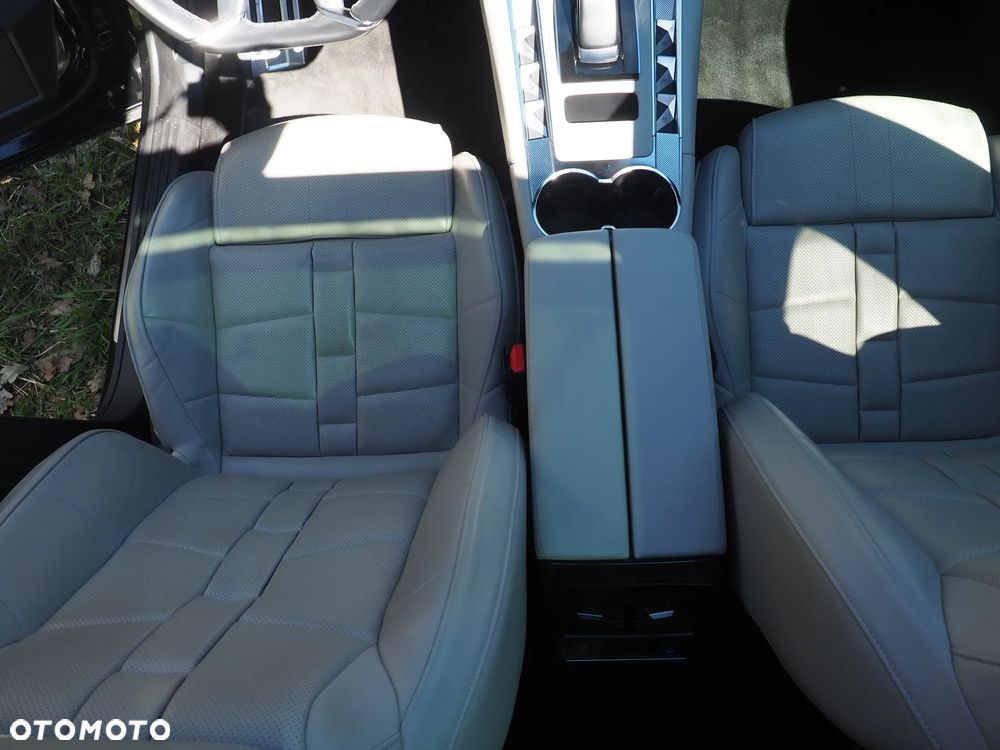 DS Automobiles DS 7 - 10