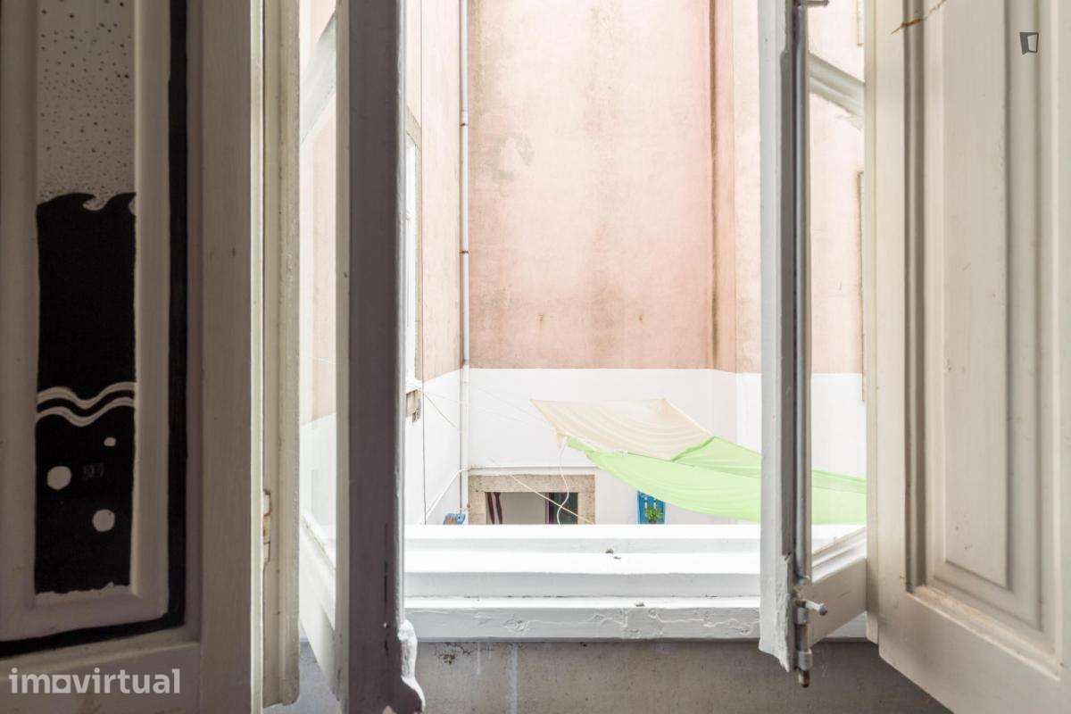 Quarto - localizado em Cedofeita Porto - Grande imagem: 4/24