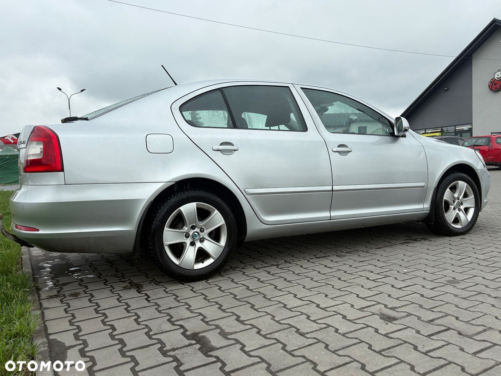 Skoda Octavia 1.6 TDI Ambiente DSG - 4