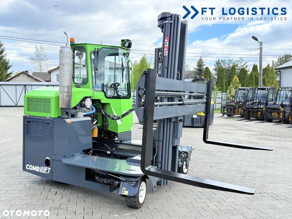 Combilift WÓZEK CZTEROKIERUNKOWY - WIELOKIERUNKOWY - SPRZEDAŻ - WYNAJEM | COMBILIFT C3000 | DIESEL | TRIPLEX 5952MM | SZEROKI POZYCJONER WIDEŁ 2700MM | WOLNY SKOK | STAN IDEALNY | Szeroka oferta wózków czterokierunkowych i bocznych, dopasowanych do różnorodnych potrzeb i zastosowań - 22
