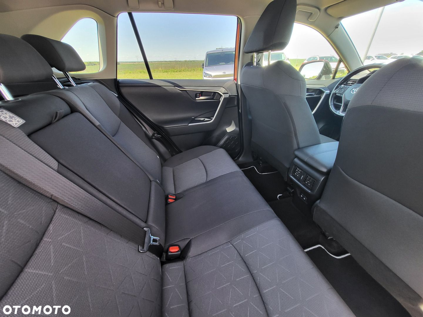 Toyota RAV4 - 21