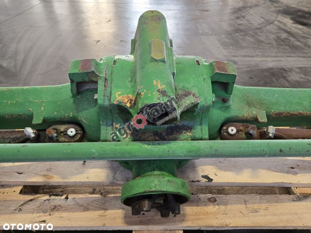 Most przedni John Deere 7800 - 4