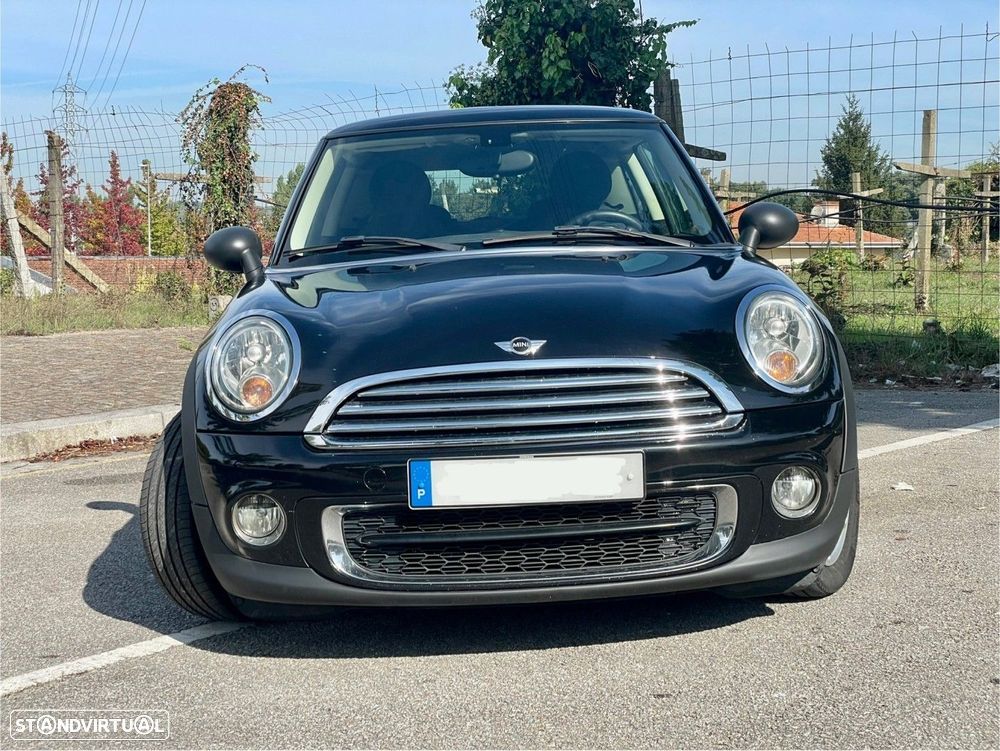 MINI 3 Portas One D - 18