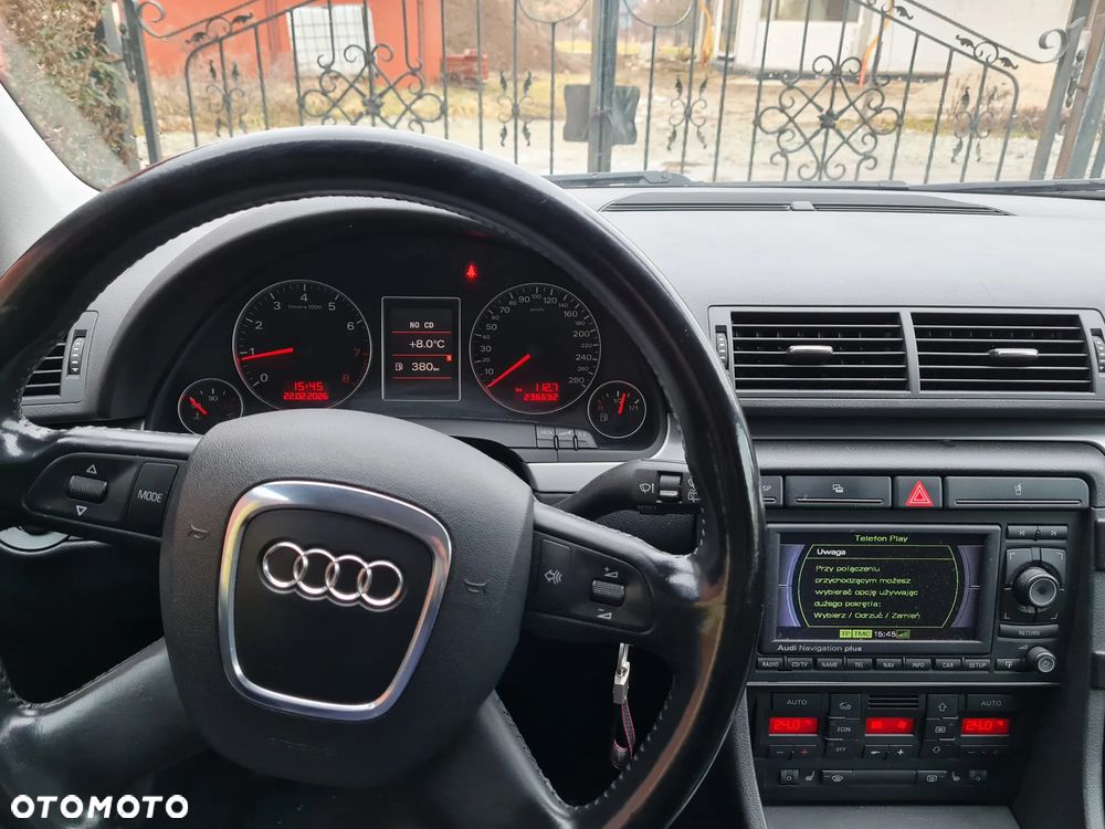 Audi A4 Avant 2.0 T FSI - 8