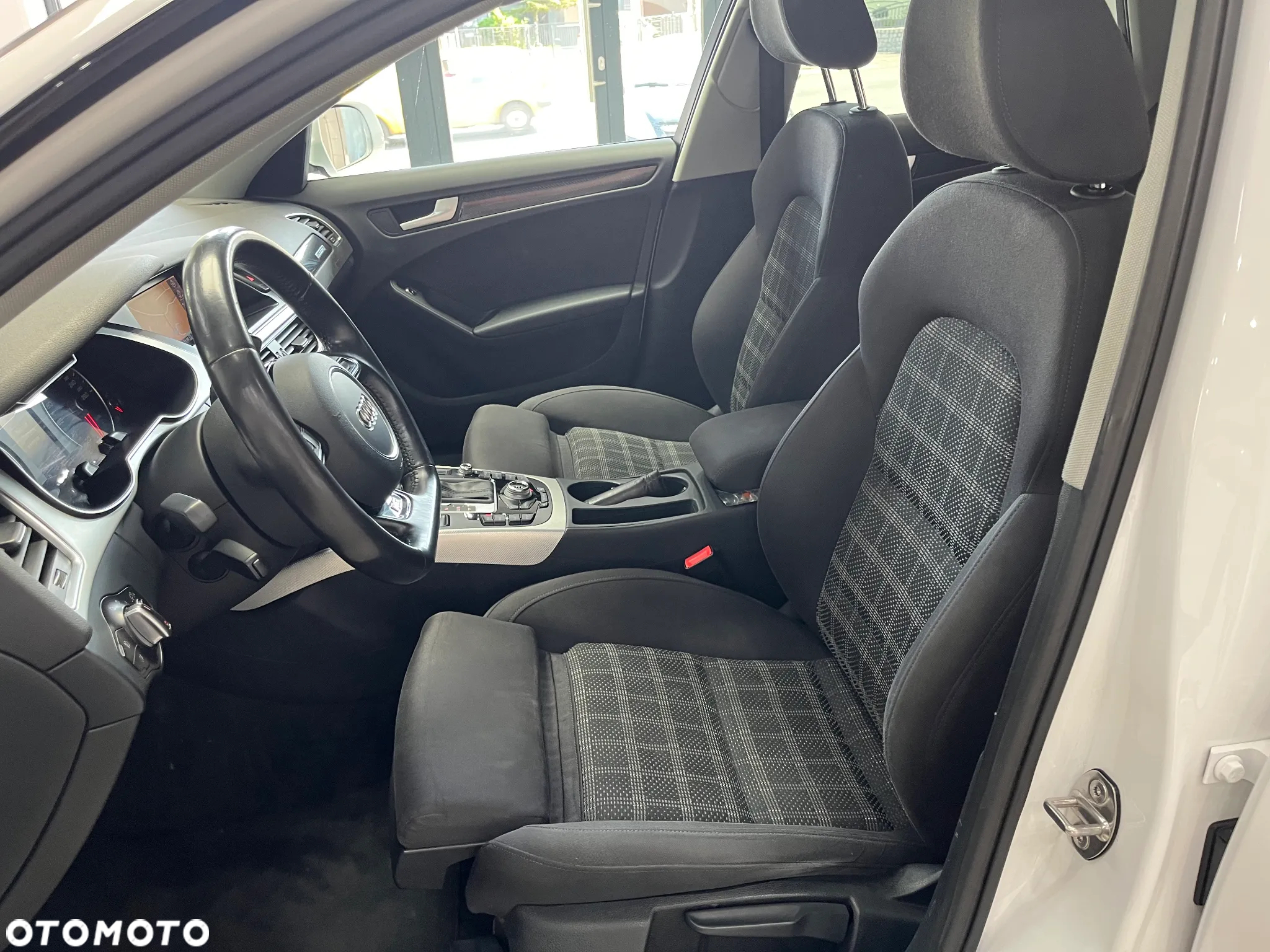 Audi A4 2.0 TDI clean diesel Quattro S tronic - 9