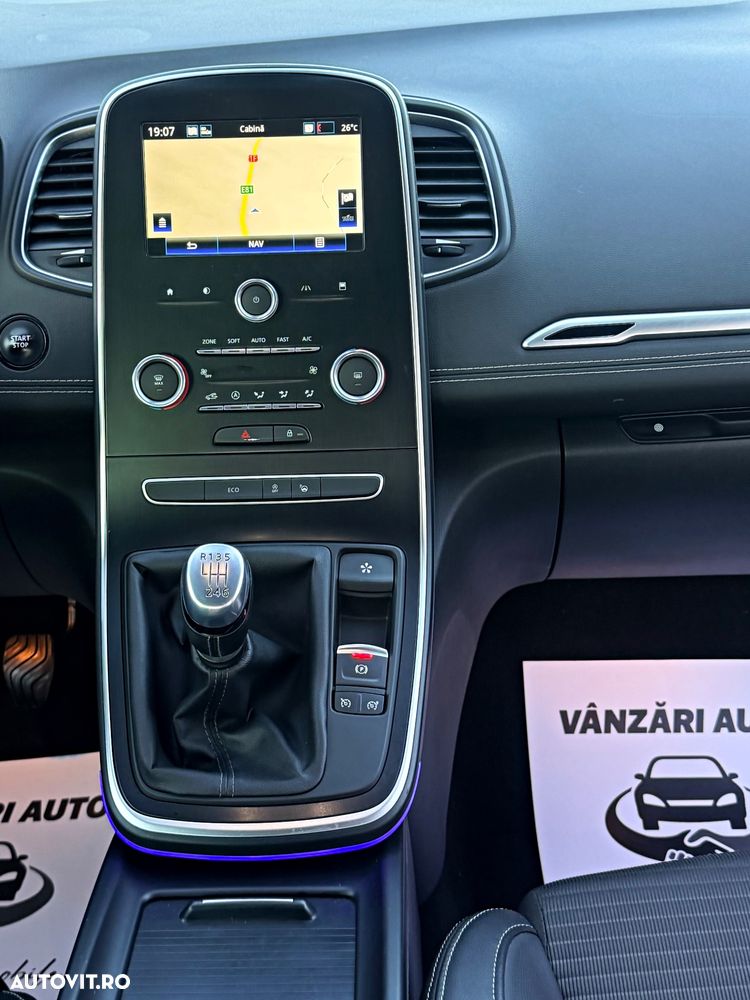 Renault Scenic BLUE dCi 120 BUSINESS EDITION - 19