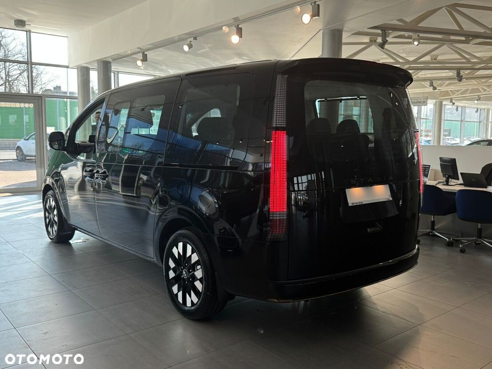 Hyundai Staria 1.6 T-GDI HEV Luxury - 6