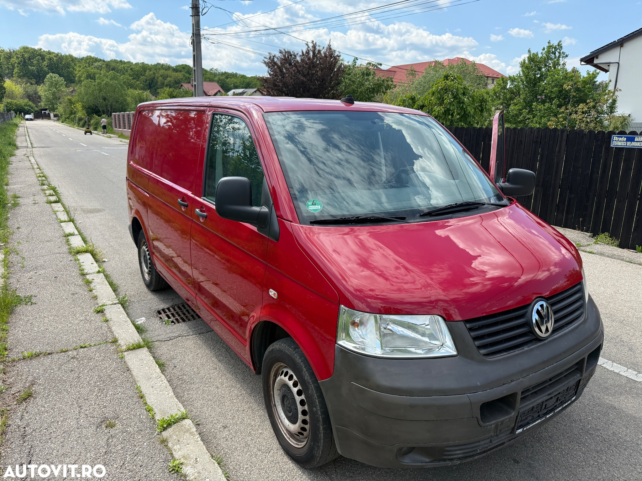 Volkswagen Transporter - 2
