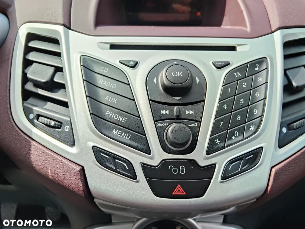 Ford Fiesta 1.25 Titanium - 26