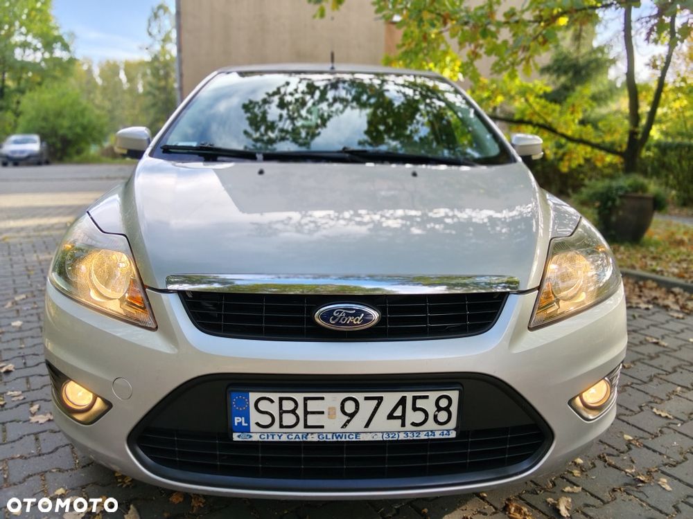 Ford Focus 2010 photo 3