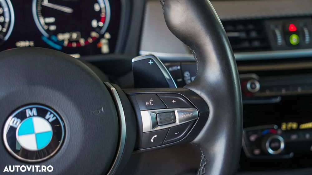BMW X2 sDrive18d AT - 18